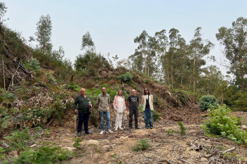 Concejales del PSdeG y representantes de Conxo Aberto denuncian la destrucción del Bosque del Banquete de Conxo con las obras del eje de movilidad promovido por la Xunta de Galicia