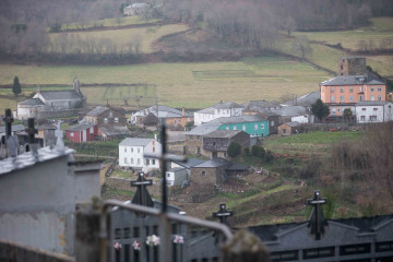 Archivo - Vista general de la aldea de A Pobra de Burón, a 16 de febrero de 2022, en A Pobra de Burón, Fonsagrada, Lugo, Galicia (España). Las calles de esta aldea? española del municipio de Fonsa