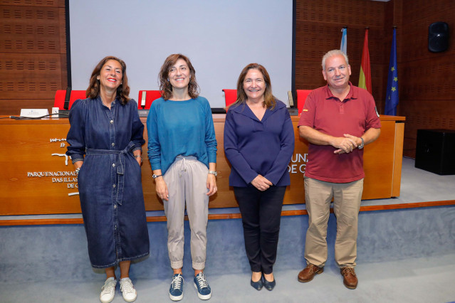 La conselleira de Medio Ambiente y Cambio Climático, Ángeles Vázquez, en la presentación del balance de visitantes a las Illas Atlánticas.