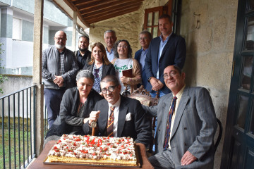 El conselleiro de Cultura, Lingua e Xuventude, José López Campos, ha participado este sábado en los actos de celebración del 140 aniversario del nacimiento de Vicente Risco.