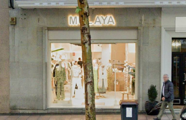 El gran competidor hispano-chino de Zara (Inditex), Mulaya, desembarca en Galicia con una tienda en Vigo