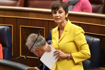 La ministra de Vivienda, Isabel Rodríguez, interviene durante una sesión de control al Gobierno, en el Congreso de los Diputados, a 25 de septiembre de 2024, en Madrid (España). Durante la sesión 