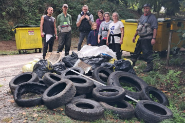 Voluntarios de la XVII Limpeza Simultánea de Ríos.