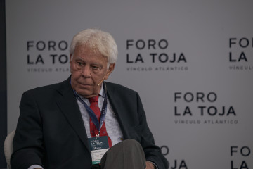 Felipe González en el Foro La Toja, en O Grove (Pontevedra)