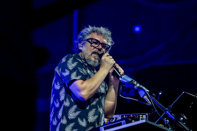 Archivo - El cantante Iván Ferreiro durante una actuación en las Noches del Botánico, en el Real Jardín Botánico Alfonso XIII, a 15 de junio de 2023, en Madrid (España). Iván Ferreiro es un cantante español de música indie. Durante 13 años fue el cantante