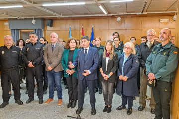 Acto de condena en la Delegación del Gobierno en Galicia por el crimen machista de Moeche