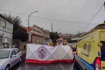 Accidente con un hombre herido en Ribeira (A Coruña)