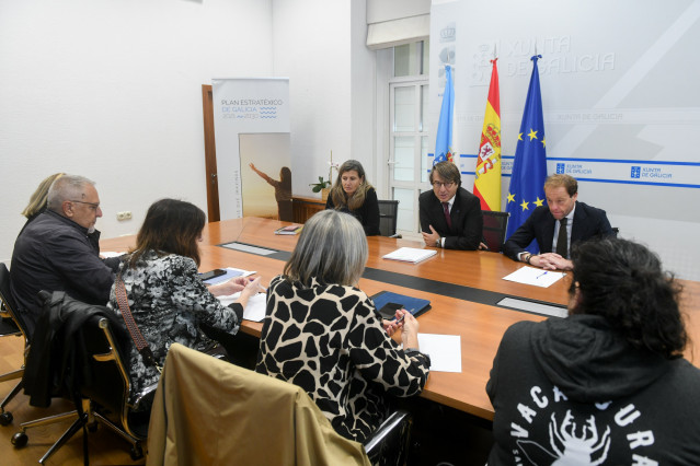 Reunión de Miguel Corgos con sindicatos