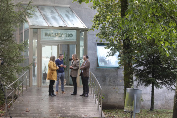 La conselleira de Política Social, Fabiola García, visita el balneario Compostela, en Brión (A Coruña)