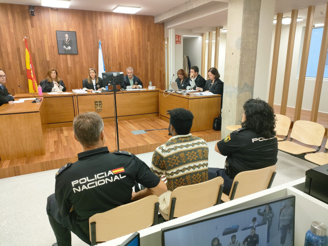 Juicio a un joven de nacionalidad portuguesa, Nálio B.G., acusado de intentar violar en junio de 2023 a una turista alemana en la habitación de un hotel en Vigo, donde coincidieron como huéspedes.