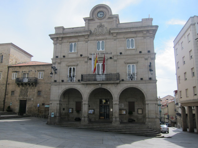 Archivo - Fachada del Ayuntamiento de Ourense