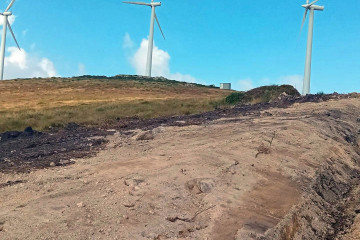 Adega pide paralizar un parque eólico