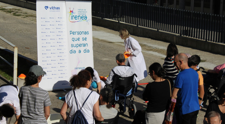 Vithas Vigo conmemora el Día del Daño Cerebral con yincana adaptada con pacientes y familiares