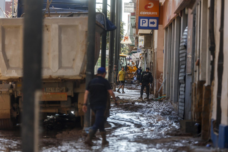 Ayuntamientos gallegos habilitan puntos de recogida de material y alimentos para enviar a afectados por la DANA