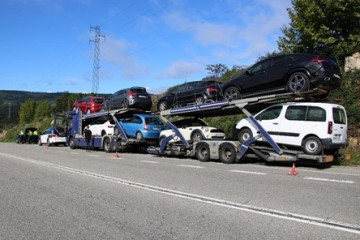 Interceptado en la A-52 un camionero que circulaba sin carné y llevaba en el tacógrafo la tarjeta de su hermano gemelo