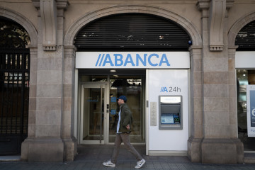 Archivo - Fachada del banco Abanca, a 4 de octubre de 2024, en Barcelona, Catalunya (España). La banca española ha logrado una rentabilidad del 13,8% en el segundo trimestre del año, casi un 1% má