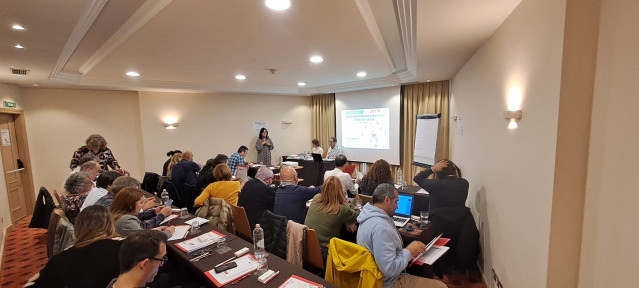 La secretaria de Acción Sindical de UGT-Servicios Públicos, Isabel Araque, en una jornada en Santiago de Compostela.