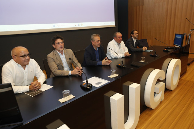 El conselleiro de Sanidade, Antonio Gómez Caamaño, en la apertura de la I Reunión de Cardio-oncología, celebrada en el hospital Lucus Augusti