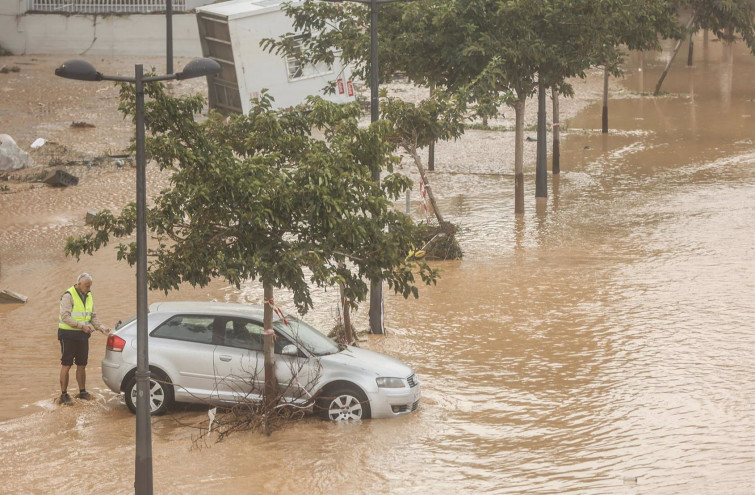 (VÍDEOS) Alerta roja en Valencia: la AEMET sube el nivel de riesgo por la incidencia de la DANA que ya inunda Málaga