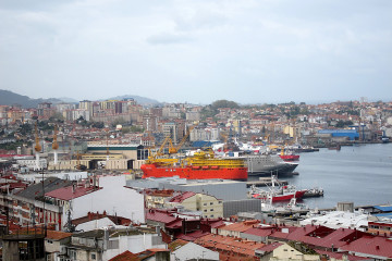 Archivo - Vista Del Astillero Barreras En La Ría De Vigo