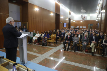 El Parlamento de Galicia conmemora el 80 aniversario de la constitución en Montevideo del Consello de Galiza.