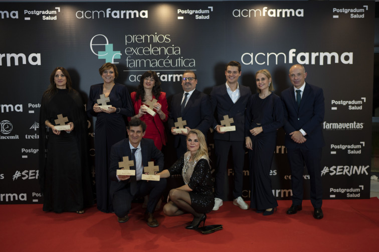 Una botica de A Coruña, Farmacia Pocomaco, recibe un premio estatal por la calidad de sus servicios