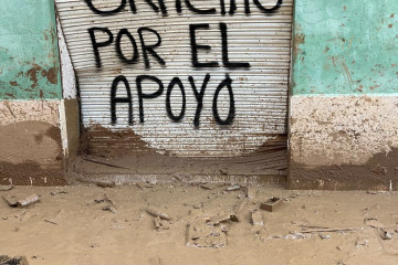 Pintada en Paiporta (Valencia) en la que se dá las gracias a los voluntarios que han ayudado a las labores de reconstrucción tras la DANA.