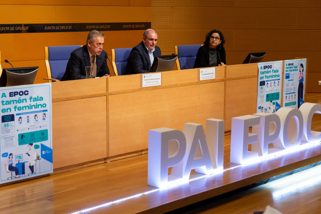 El conselleiro de Sanidade, Antonio Gómez Caamaño, interviene en la presentación de la campaña 'A EPOC tamén fala en feminino'.