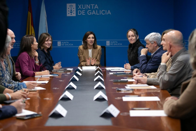 Reunión de Ángeles Vázquez con Apatrigal y GALP