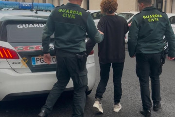 La detención de dos vecinos de Ourense, un hombre y una mujer,  cierra la operación 'Sumidoirou', iniciada hace meses, y permite esclarecer 16 robos en la provincia.