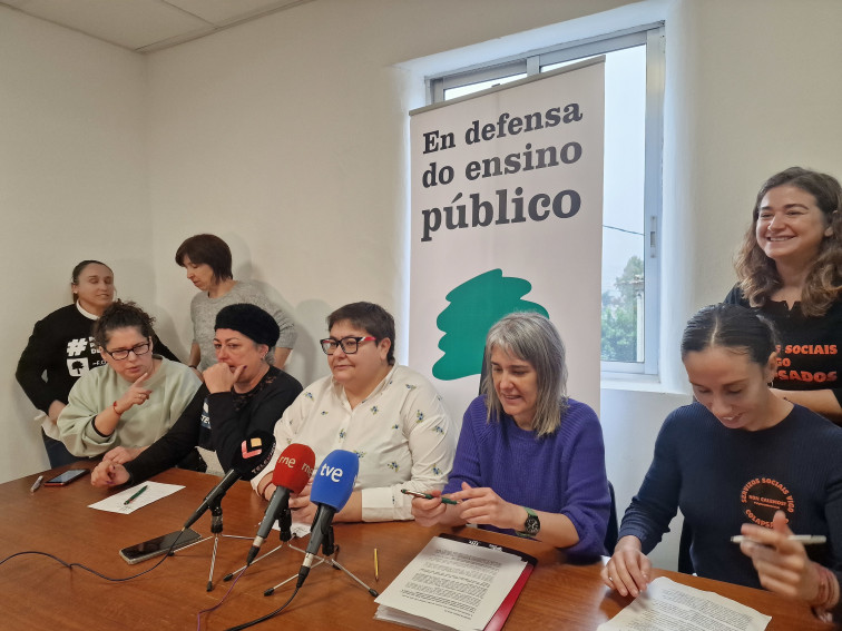 Manifestación en Vigo para exigir profesores para los adolescentes ingresados en el área de psiquiatría