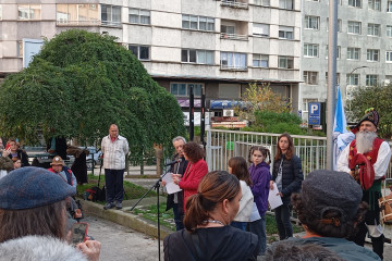 Acto de izado de bandera gallega en Santiago