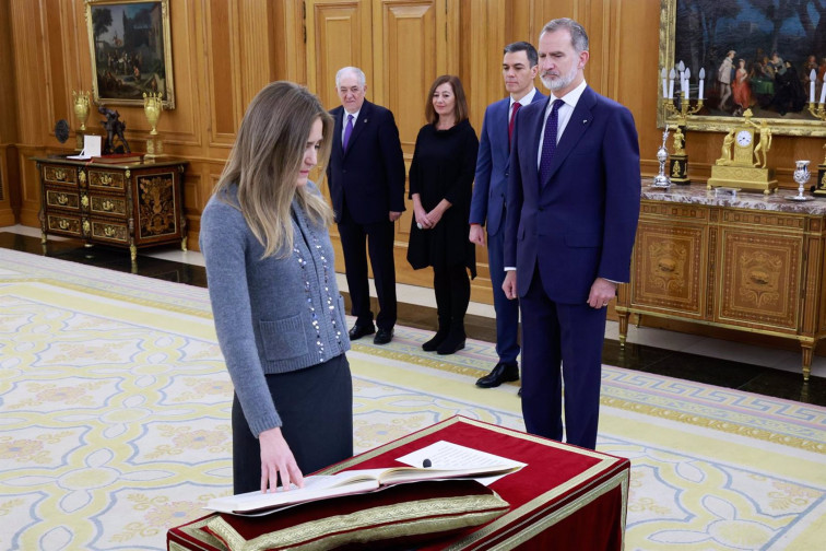 Sara Aagesen jura el cargo como nueva ministra y vicepresidenta tras la salida de Teresa Ribera