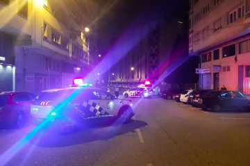 Archivo - Imagen de un control nocturno de la Policía Local de Lugo.