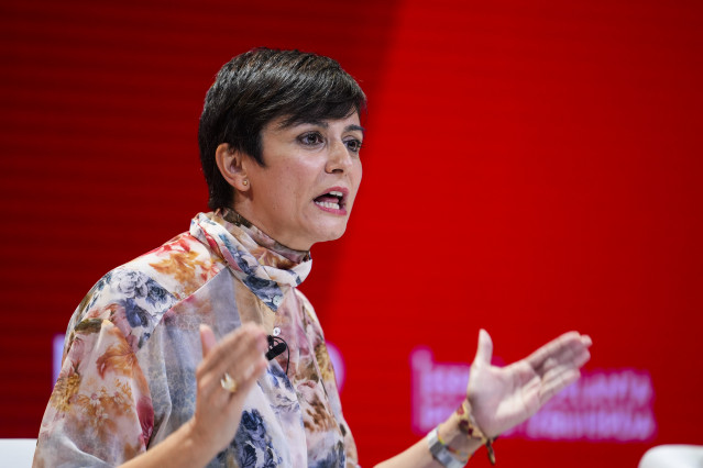 La vocal de la CEF-PSOE y ministra de Vivienda y Agenda Urbana del Gobierno de España, Isabel Rodriguez, durante el ágora “Adelantando por el derecho a una vivienda digna.” en el primer día del 41 Congreso Federal del PSOE en el Palacio de Congresos y Exp