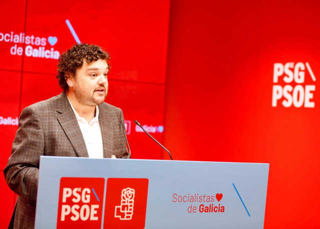 El portavoz de la ejecutiva del PSdeG, Julio Torrado.