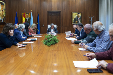 Reunión de la Xunta de Goberno de la  Diputación Ourense. Asisten Luís Menor Pérez (Presidente Deputación); Marta Nóvoa Iglesias (VicePresidenta 1ª); César Fernández Gil (VicePresidente 2º);