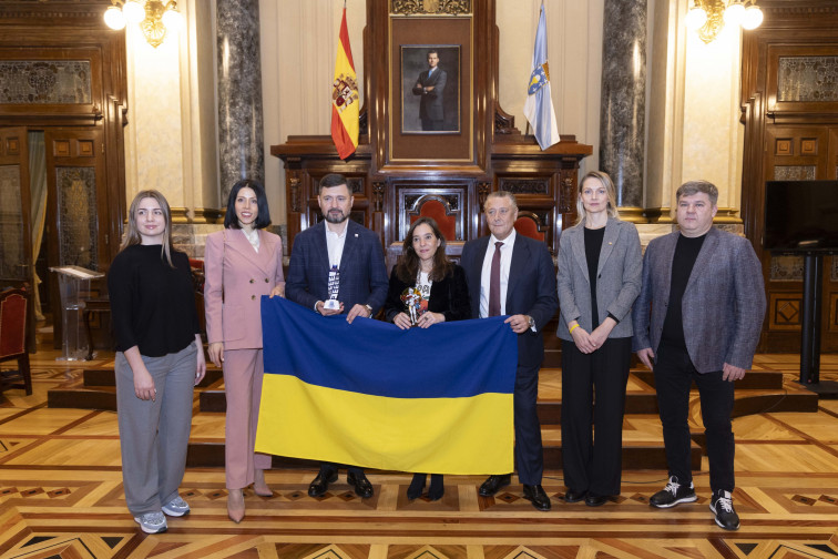 A Coruña refuerza su compromiso con Ucrania en un encuentro con el alcalde de Mariúpol