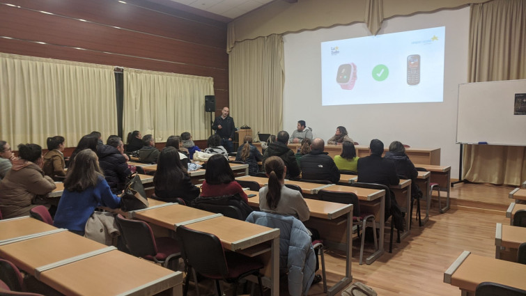 Alianza en el Colegio La Salle de Santiago para que los alumnos de 12 años no tengan móviles