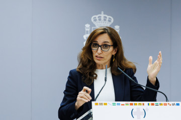 La ministra de Sanidad, Mónica García, interviene durante una rueda de prensa tras el pleno del Consejo Interterritorial del Sistema Nacional de Salud (CISNS), en la sede del Ministerio de Sanidad, 