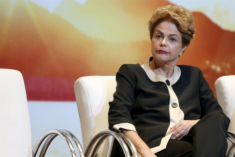 ​Dilma Rouseff, apartada da Presidencia de Brasil