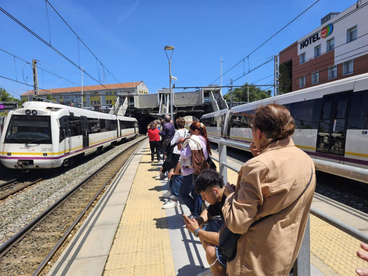 Usuarios del tren demandan a Óscar Puente prorrogar la gratuidad del abono para Media Distancia y Cercanías