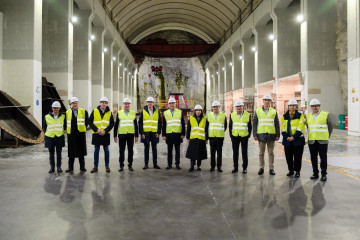 Visita del presidente de la Xunta, Alfonso Rueda, a la central de Belesar