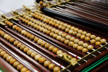 Bolas de lotería durante el ensayo del Sorteo Extraordinario de la Lotería de Navidad, en el colegio de San Ildefonso, a 11 de diciembre de 2024, en Madrid (España). L