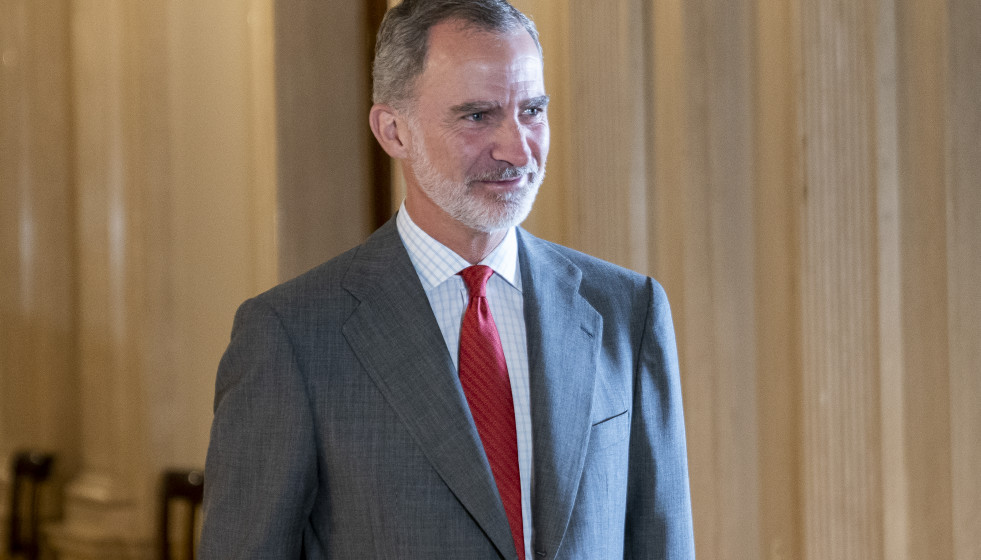 Archivo - El Rey Felipe VI a su llegada para recibir en audiencia a la delegación del American Jewish Commitee (AJC) en el Palacio de la Zarzuela, a 6 de julio de 2022, en Madrid (España). Durante e