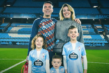 Iago Aspas con su familia