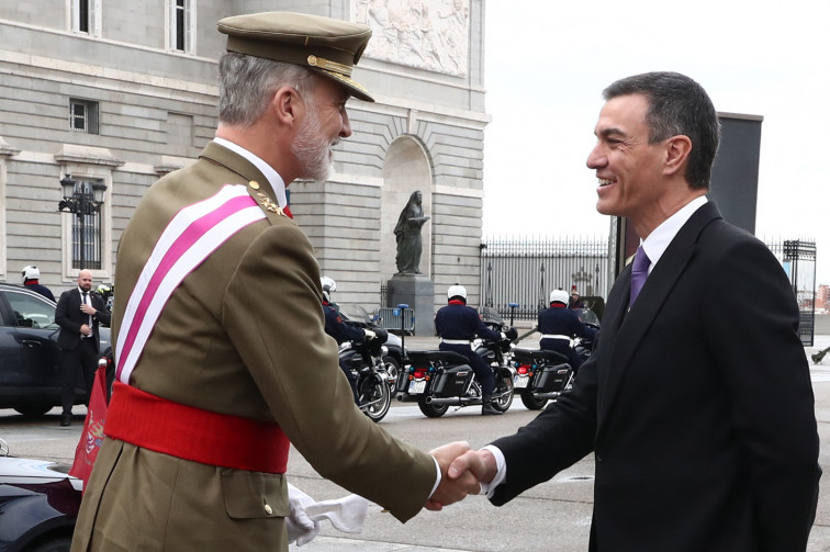 El Rey ensalza la labor de las Fuerzas Armadas en la dana y les anima a continuar porque 