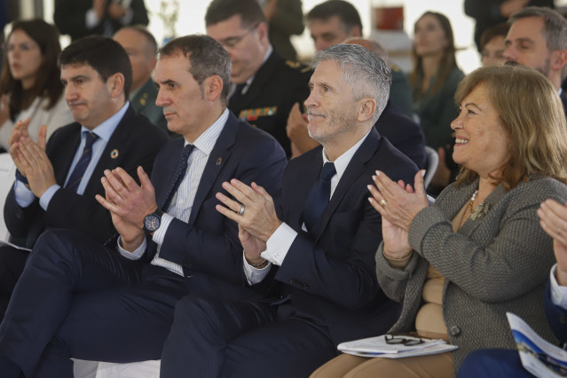 El ministro del Interior, Fernando Grande-Marlaska, interviene durante la inauguración de las nuevas instalaciones del Centro de Cooperación Policial y Aduanera, a 9 de enero de 2025, en Tui, Pontevedra, Galicia (España).