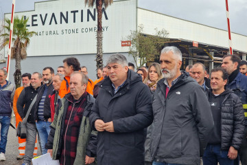 Trabajadores de Levantina en O Porriño.