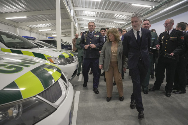 El ministro del Interior, Fernando Grande-Marlaska y la ministra de Administración Interna de Portugal, Maria Margarida Blasco, inauguran el nuevo Centro de Cooperación Policial y Aduanera de Tui (Pontevedra).